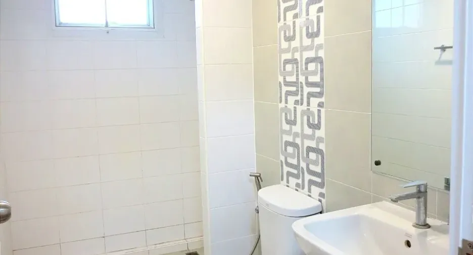 For sale 3 bedrooms townhouse in Thanyaburi, Pathum Thani