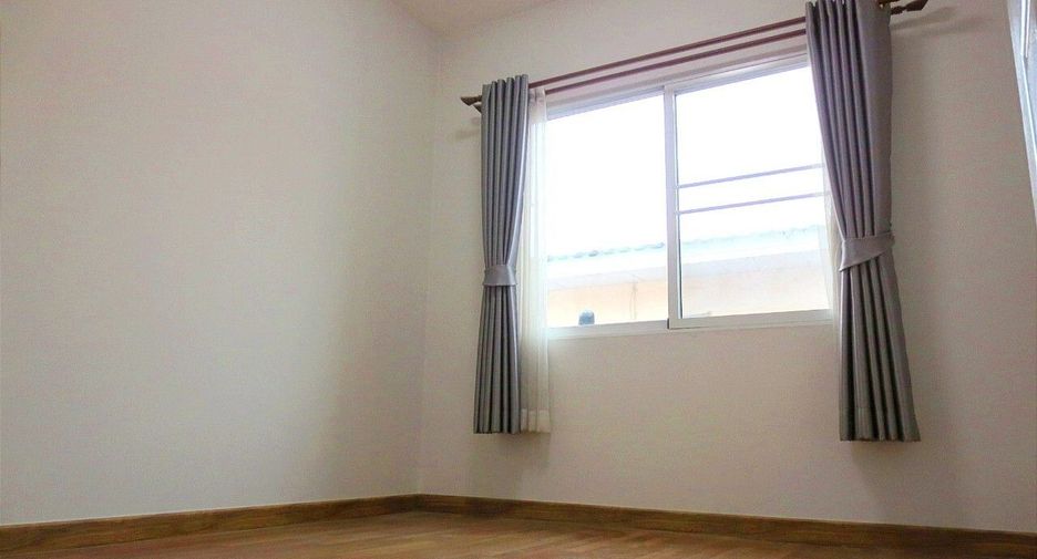 For sale 3 bedrooms townhouse in Thanyaburi, Pathum Thani