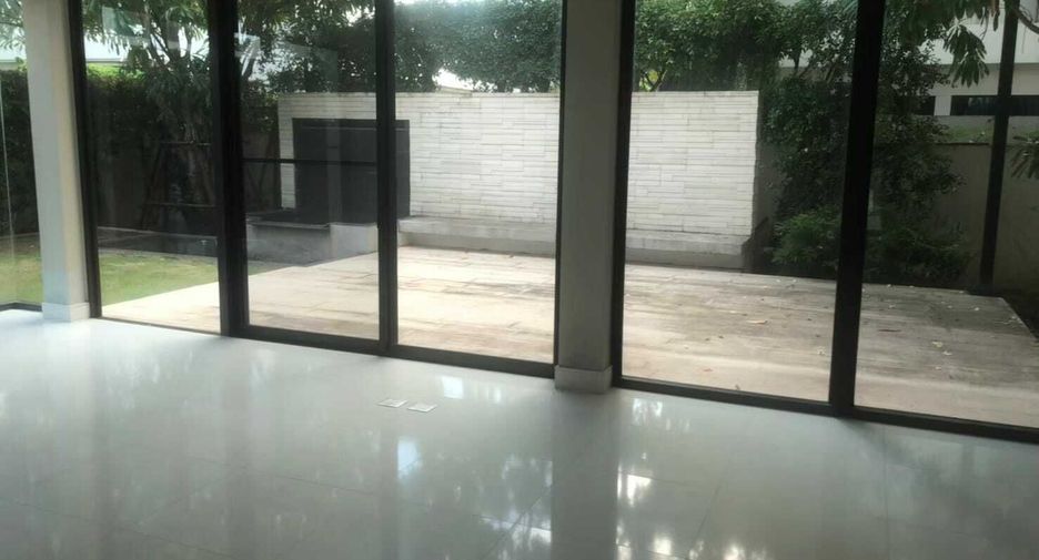 Casa en venta de 4 habitaciones en Mueang Nonthaburi, Nonthaburi
