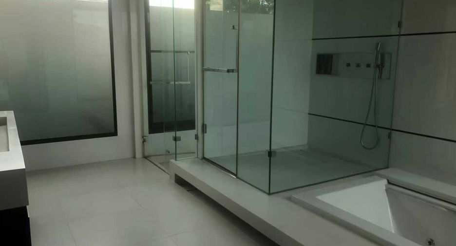 Casa en venta de 4 habitaciones en Mueang Nonthaburi, Nonthaburi