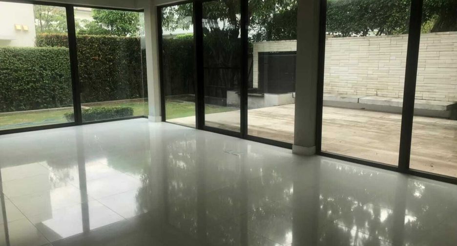 Casa en venta de 4 habitaciones en Mueang Nonthaburi, Nonthaburi