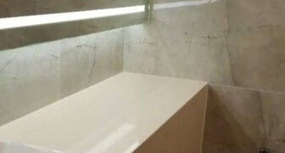For sale 2 bedrooms condo in Watthana, Bangkok