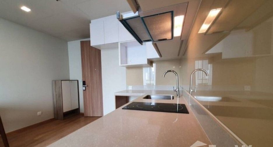 For sale 2 bedrooms condo in Watthana, Bangkok