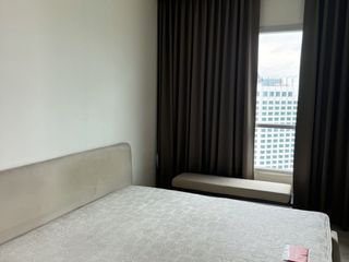 For sale 2 bedrooms condo in Huai Khwang, Bangkok