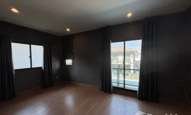 For rent 3 bedrooms house in Pak Kret, Nonthaburi