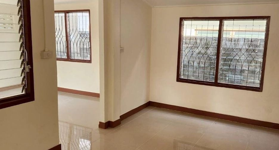 For sale 3 bedrooms house in Pak Kret, Nonthaburi