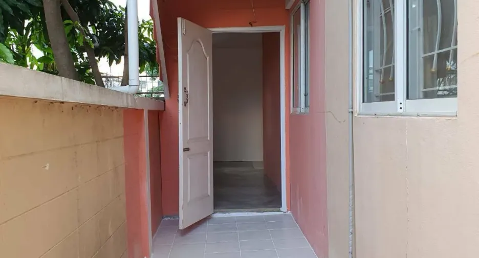 Reihenhaus zum Kauf mit 3 Zimmer in Bang Bua Thong, Nonthaburi