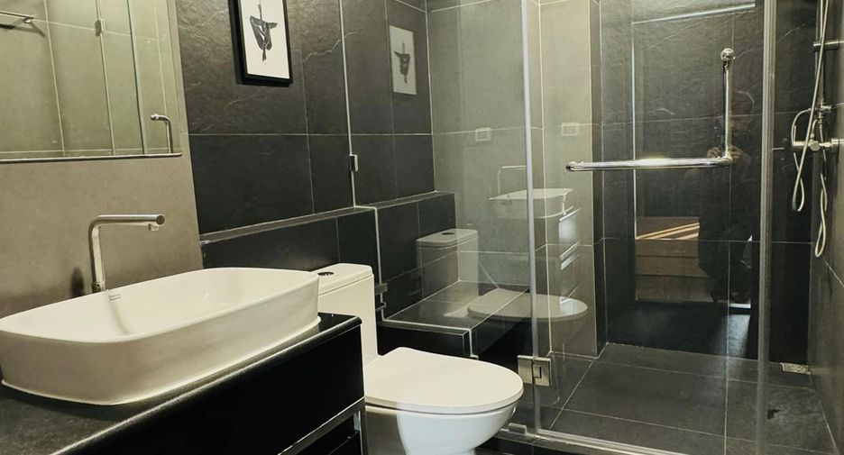 For sale 1 bed condo in Huai Khwang, Bangkok