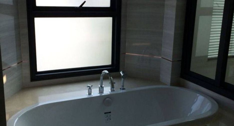 For rent 4 bedrooms house in Mueang Nonthaburi, Nonthaburi