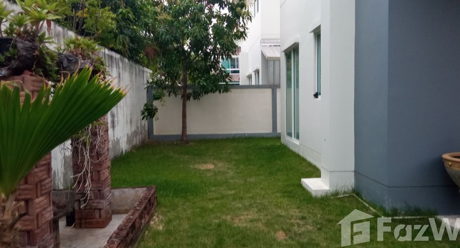 For sale 3 bedrooms house in Mueang Samut Sakhon, Samut Sakhon