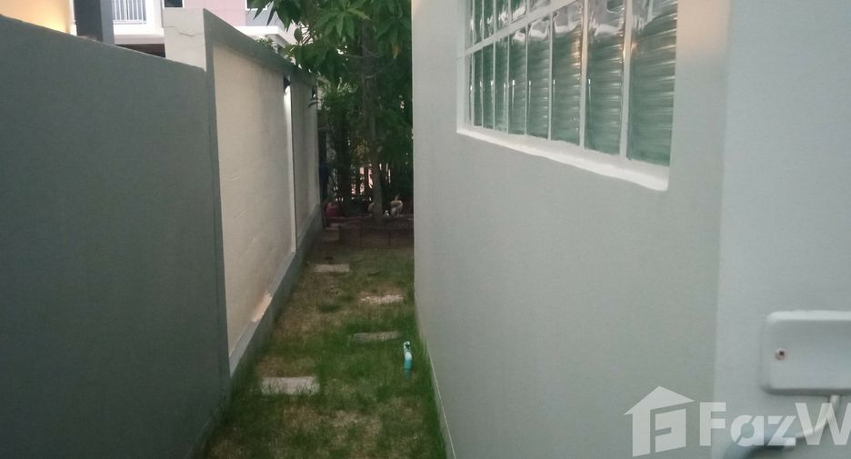 For sale 3 bedrooms house in Mueang Samut Sakhon, Samut Sakhon