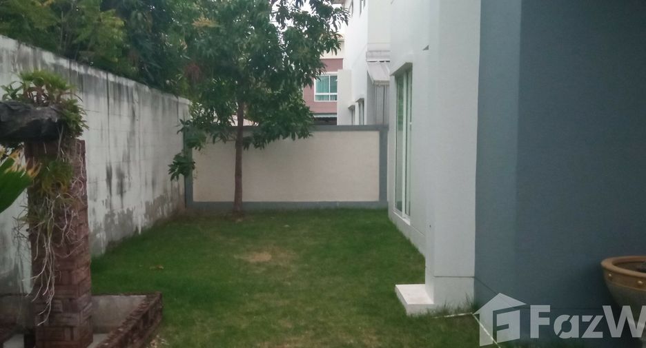 For sale 3 bedrooms house in Mueang Samut Sakhon, Samut Sakhon