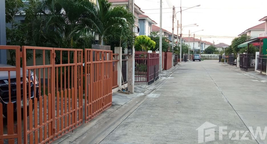 For sale 3 bedrooms house in Mueang Samut Sakhon, Samut Sakhon