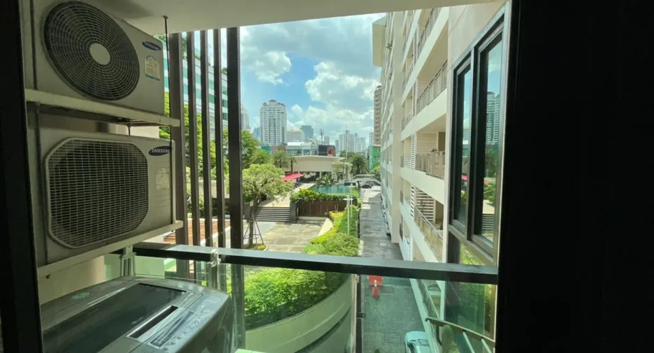 For sale and for rent 1 bed condo in Watthana, Bangkok