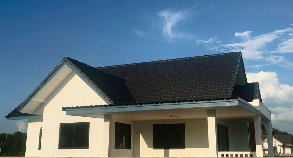 For sale 3 bedrooms house in Mueang Phayao, Phayao