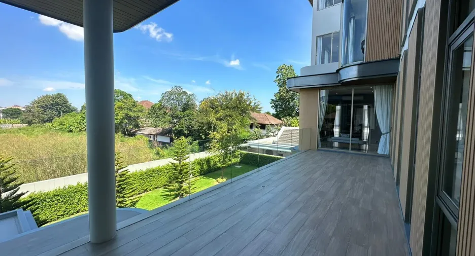 For sale 5 bedrooms house in Prawet, Bangkok