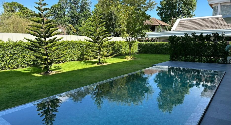 For sale 5 bedrooms house in Prawet, Bangkok