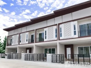 À vendre 4 chambres maison à Pluak Daeng, Rayong