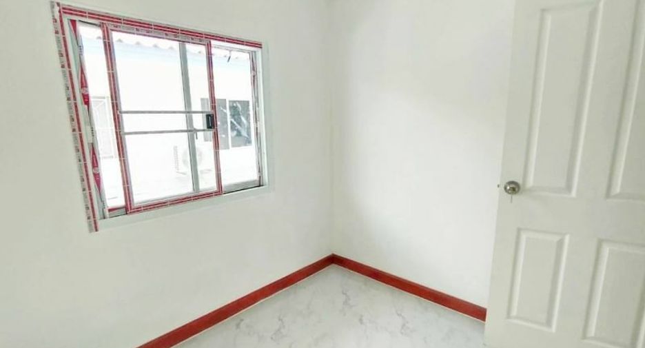 À vendre 3 chambres maison de ville à Bang Bua Thong, Nonthaburi