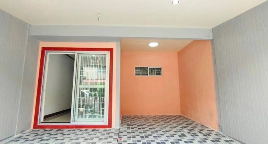 À vendre 3 chambres maison de ville à Bang Bua Thong, Nonthaburi
