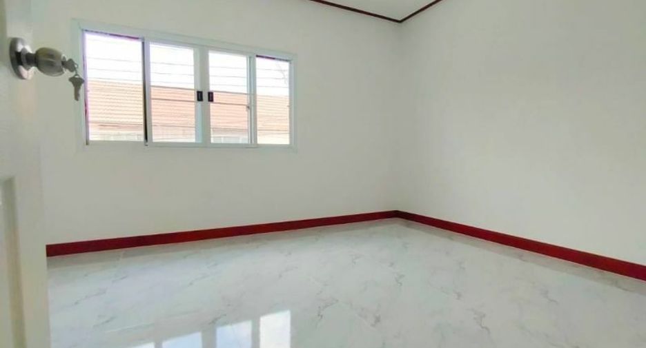 À vendre 3 chambres maison de ville à Bang Bua Thong, Nonthaburi