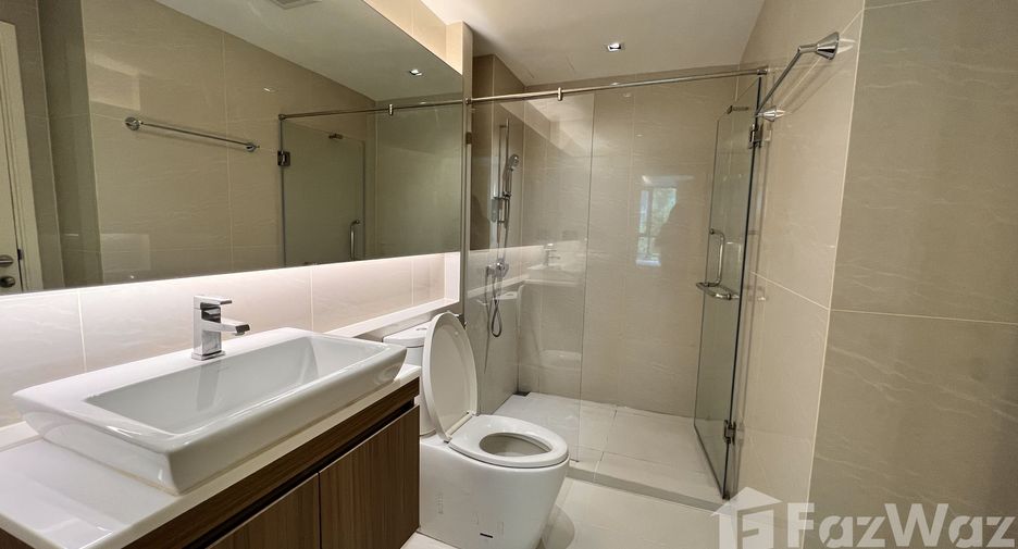 For sale 2 bedrooms condo in Khlong Toei, Bangkok