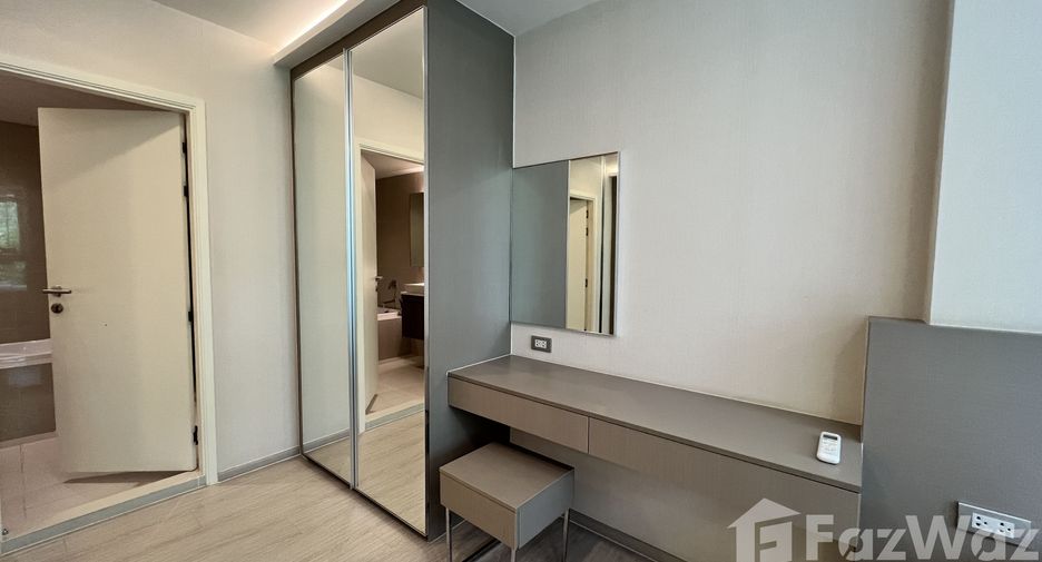 For sale 2 bedrooms condo in Khlong Toei, Bangkok