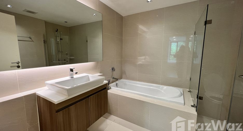 For sale 2 bedrooms condo in Khlong Toei, Bangkok