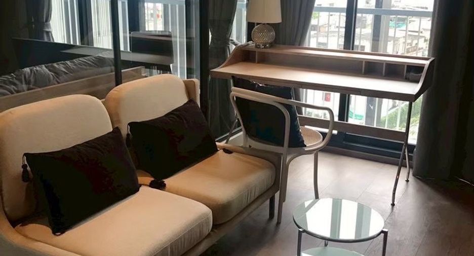 For sale 1 Beds condo in Khlong Toei, Bangkok