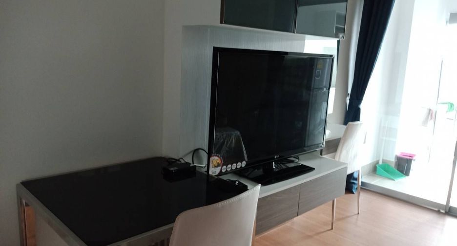 For rent studio condo in Mueang Nonthaburi, Nonthaburi