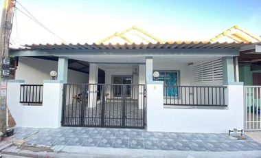出售 2 卧室 联排别墅 在 Lam Luk Ka, Pathum Thani