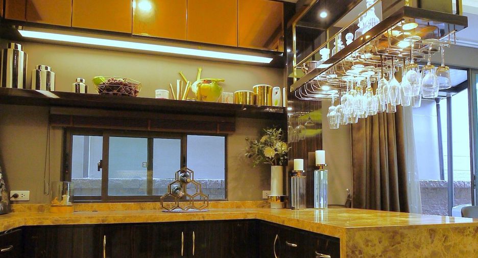 出售 和 出租 4 卧室 独立屋 在 Don Mueang, 曼谷