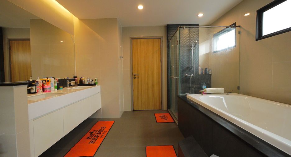 出售 和 出租 4 卧室 独立屋 在 Don Mueang, 曼谷
