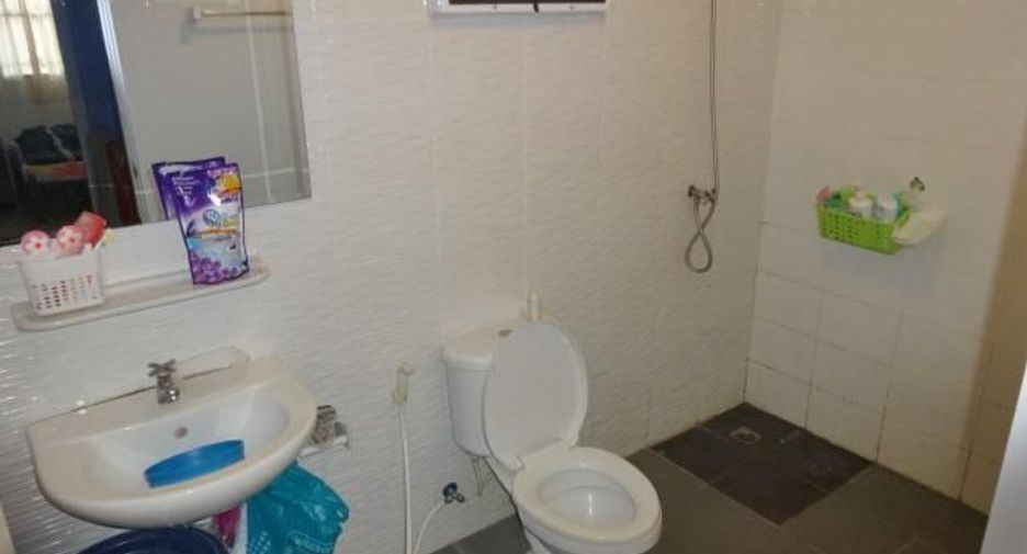 For sale 3 bedrooms townhouse in Mueang Pathum Thani, Pathum Thani