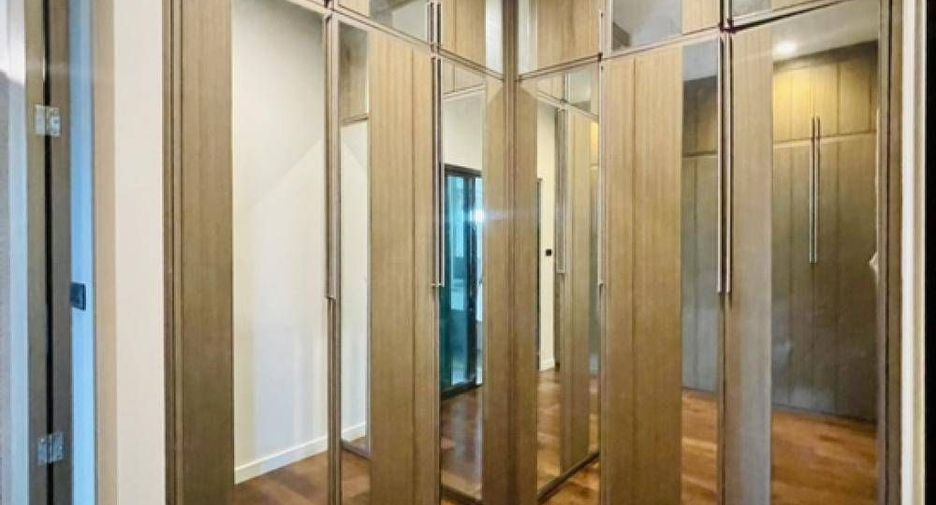 Продажа 4 спальни дом в Банг Капи, Бангкок