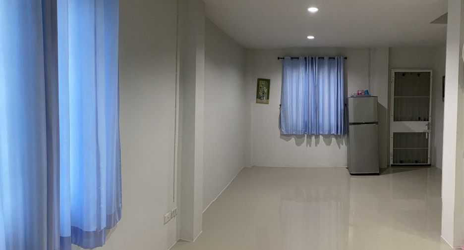 Reihenhaus zum Kauf mit 3 Zimmer in Mueang Nakhon Pathom, Nakhon Pathom