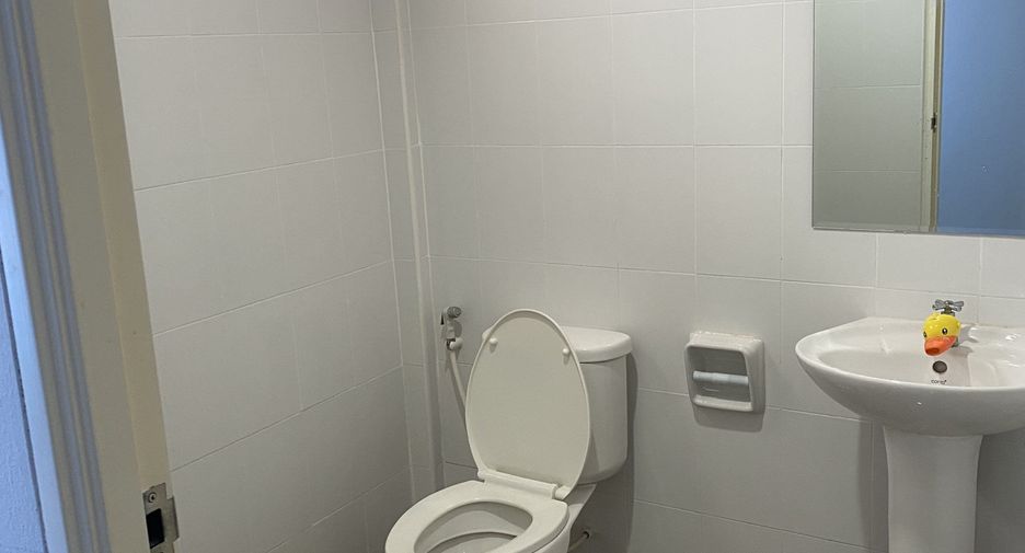 Reihenhaus zum Kauf mit 3 Zimmer in Mueang Nakhon Pathom, Nakhon Pathom