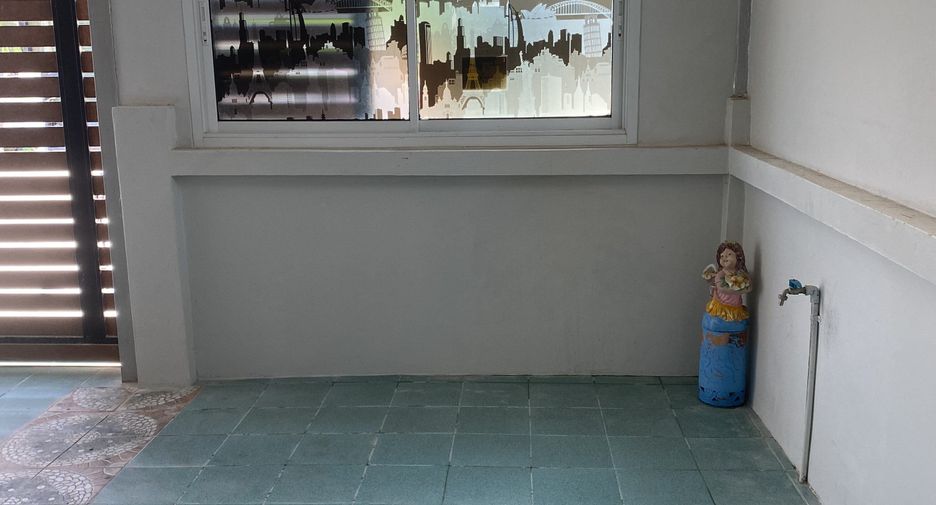 Reihenhaus zum Kauf mit 3 Zimmer in Mueang Nakhon Pathom, Nakhon Pathom