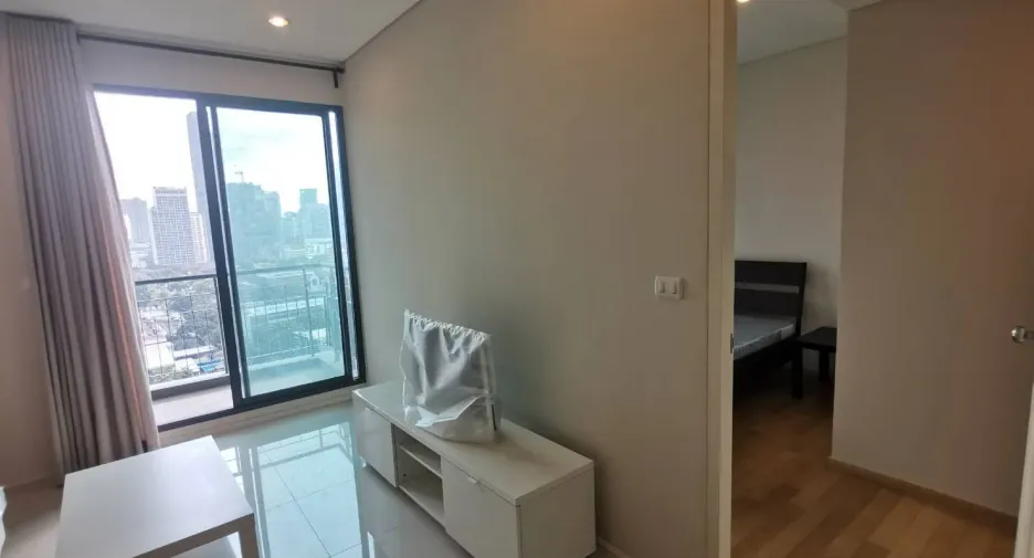 For sale 1 bed condo in Watthana, Bangkok