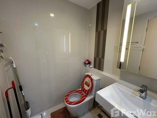 Condo en venta de 2 habitaciones en Phra Khanong, Bangkok