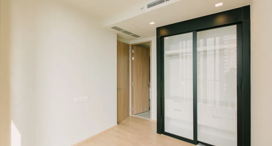 For rent and for sale 1 bed condo in Watthana, Bangkok