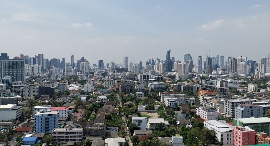For sale and for rent 1 bed condo in Watthana, Bangkok