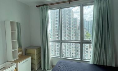 À vendre 2 chambres condo à Huai Khwang, Bangkok