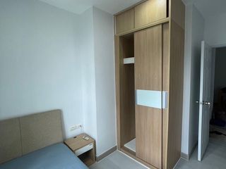 For sale 2 bedrooms condo in Huai Khwang, Bangkok
