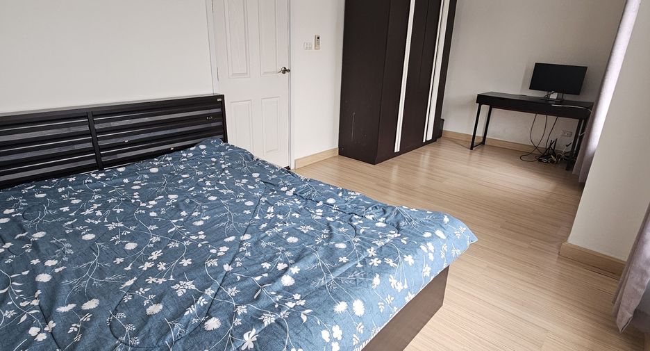 For sale 3 bedrooms townhouse in Don Mueang, Bangkok