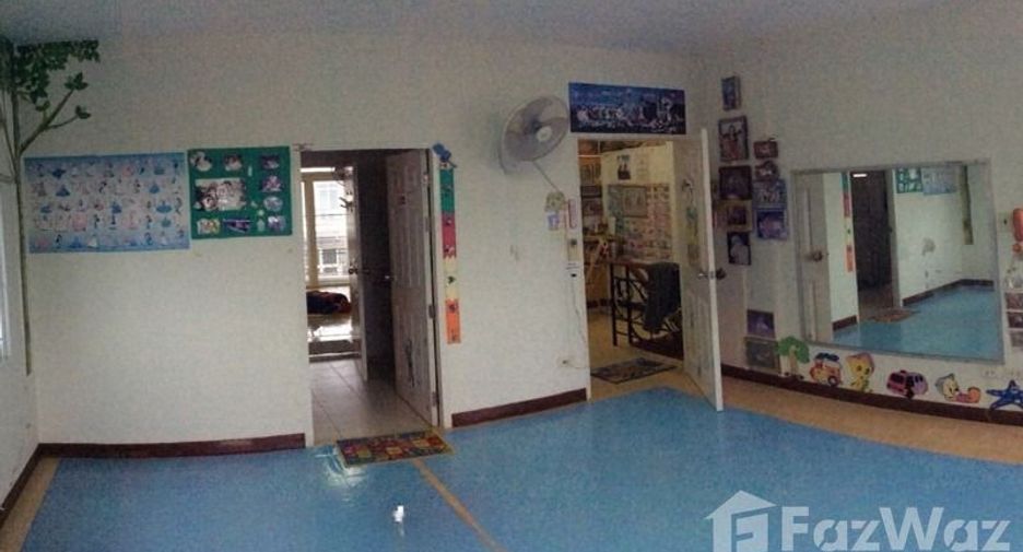 For rent and for sale 4 bedrooms townhouse in Min Buri, Bangkok