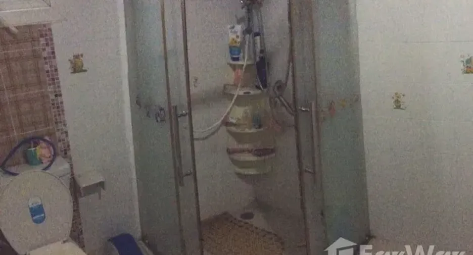 For rent and for sale 4 bedrooms townhouse in Min Buri, Bangkok