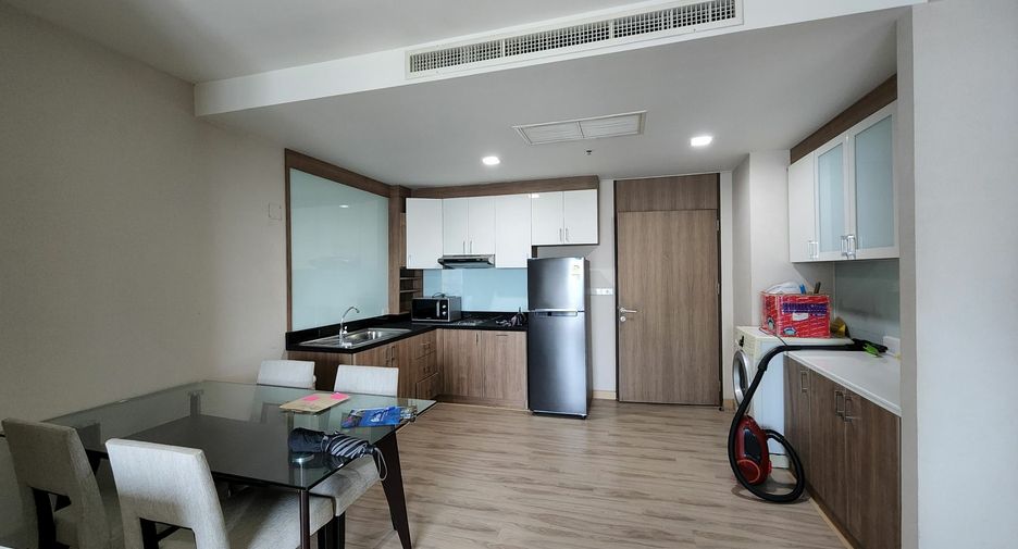 For sale 2 bedrooms condo in Khlong Toei, Bangkok