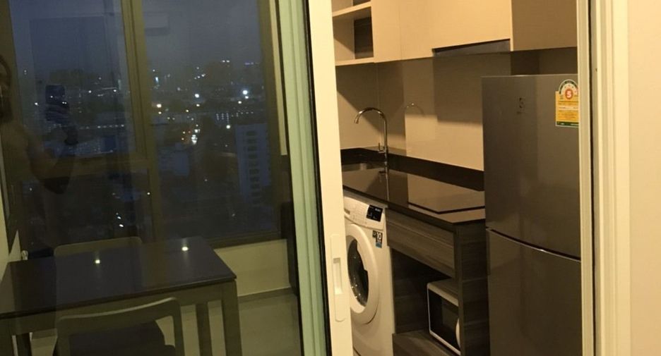For sale 1 bed condo in Phaya Thai, Bangkok