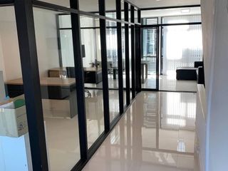 Casa adosada en venta de 3 habitaciones en Suan Luang, Bangkok